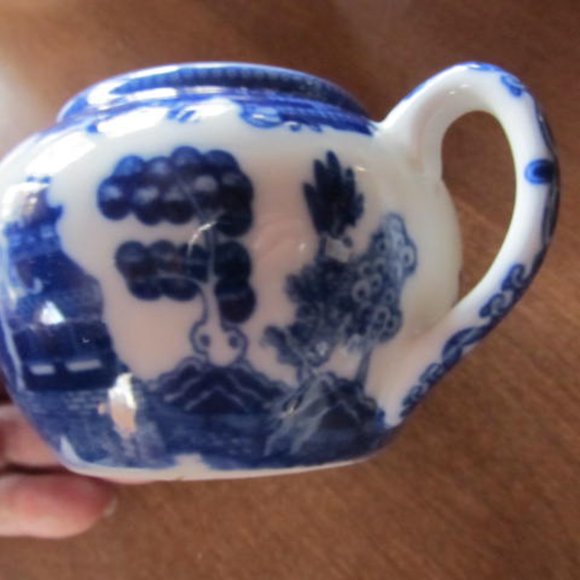 Blue Willow Sugar Bowl open Lid and Double Handle Willow ware Flow blue sugar - Picture 3 of 5